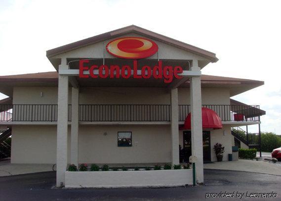 Econo Sebring Avon Park